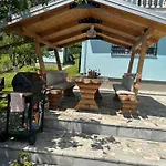 Prenociste Sara Апартаменты