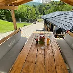 Apartment Prenociste Sara