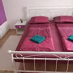 Prenociste Sara Apartment Bihać