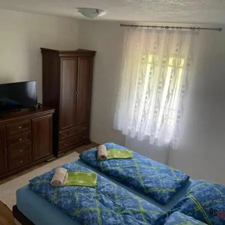 Prenociste Sara * Bihać