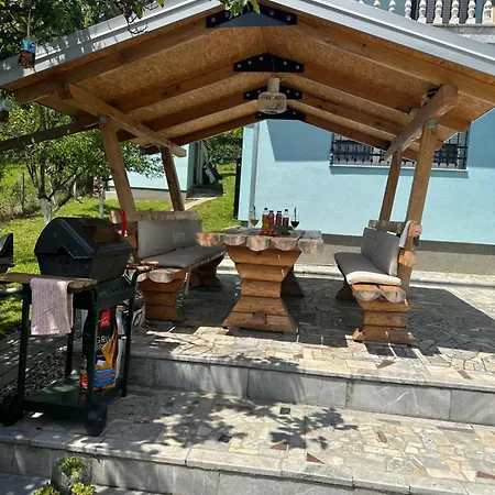 Prenociste Sara Apartment