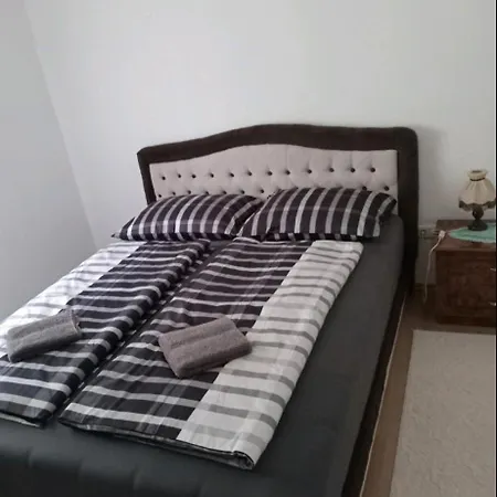 Prenociste Sara Apartment