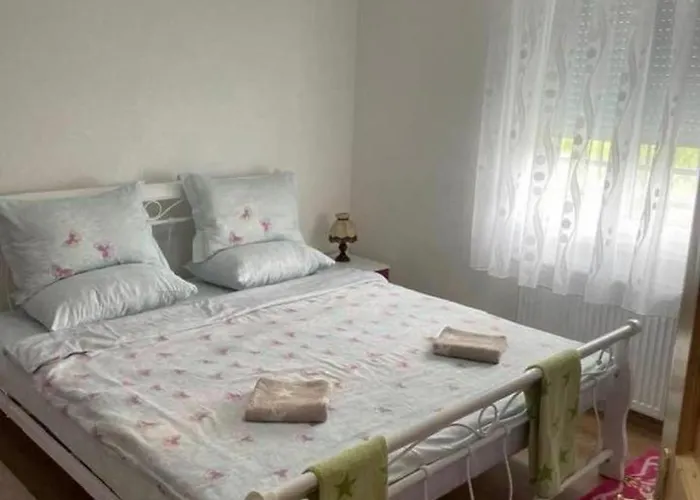 Prenociste Sara 公寓