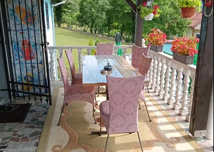 Prenociste Sara 公寓 *